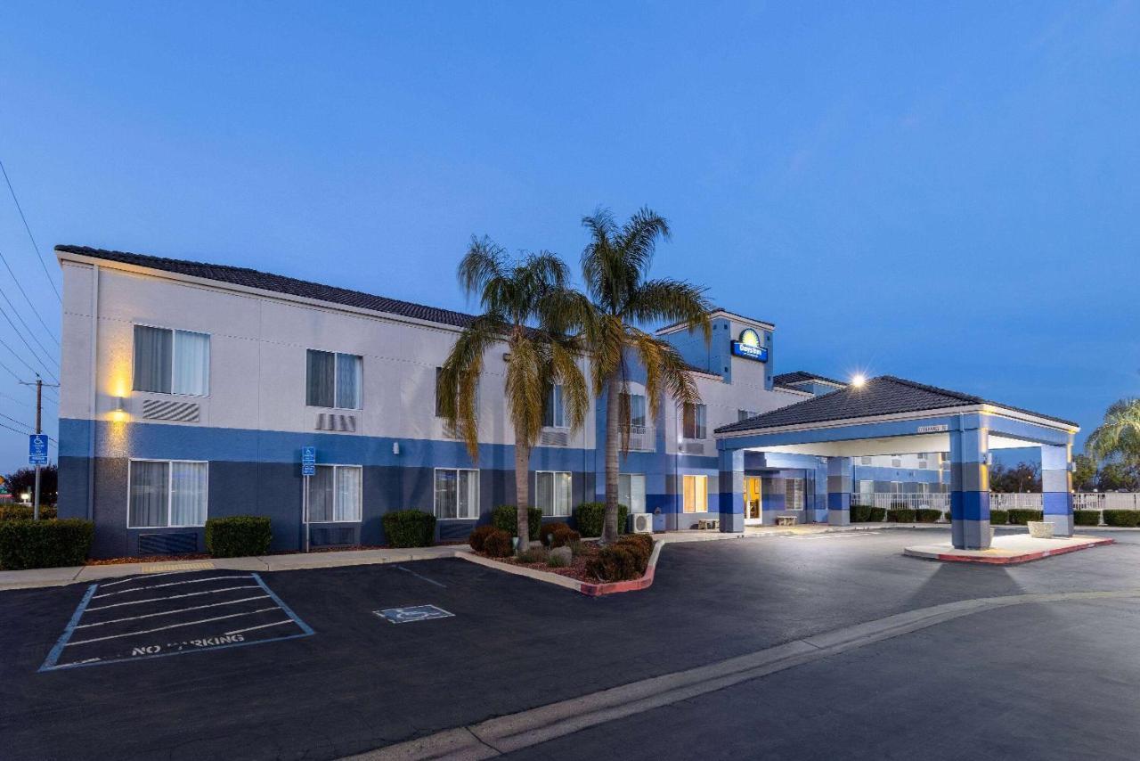 Days Inn By Wyndham Lathrop Luaran gambar
