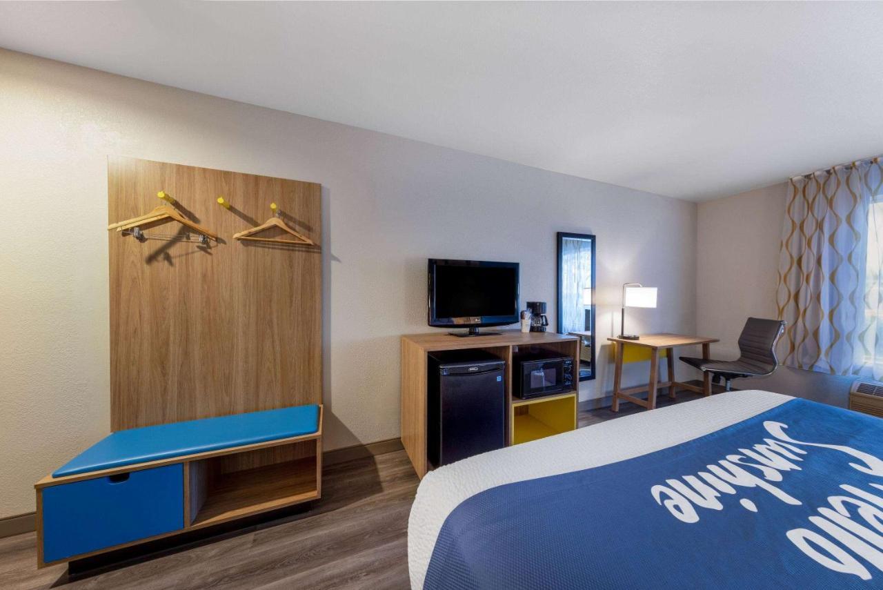 Days Inn By Wyndham Lathrop Luaran gambar